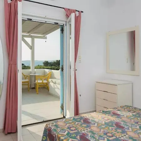 Adorable 3 Bedroom Maisonette In Pounta Apartment
