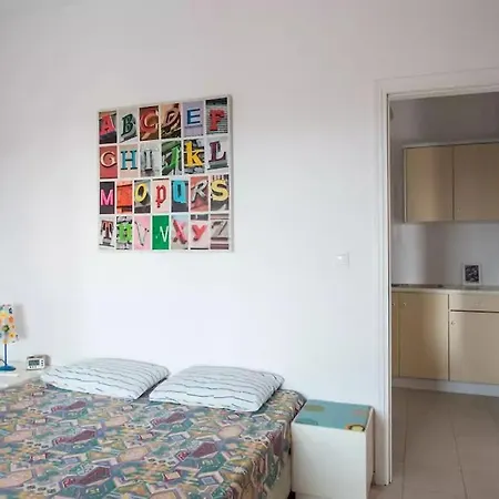Apartment Adorable 3 Bedroom Maisonette In Pounta