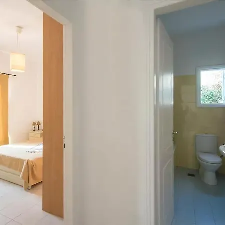 Adorable 3 Bedroom Maisonette In Pounta Apartment Pounda